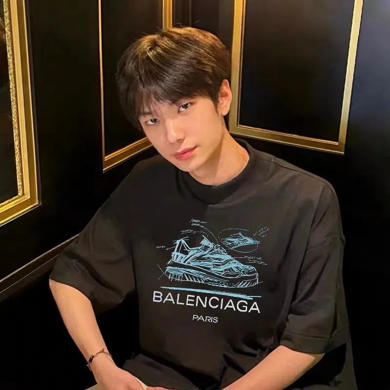 P80✨🔥 BALENCIAGA Paris lettering printed short-sleeved T-shirt, custom-woven and dyed 280g combed cotton heavyweight fabric, zero color difference in thread, perfect details, different from the current version on the market, welcome to compare, Same Style for men and women, must-sell in the picture above Color: White Black Size: 1 2 3 4